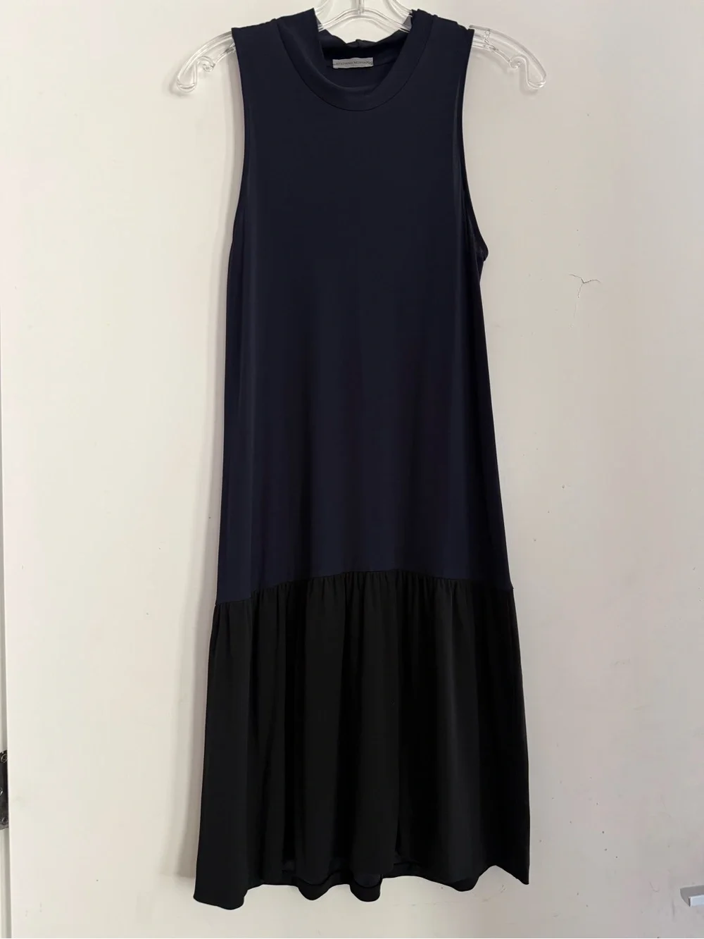 stefano mortari elegant sleeveless